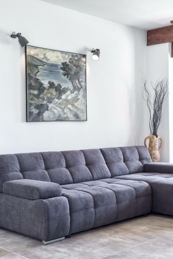 Holiday Home Oliva Водице Экстерьер фото