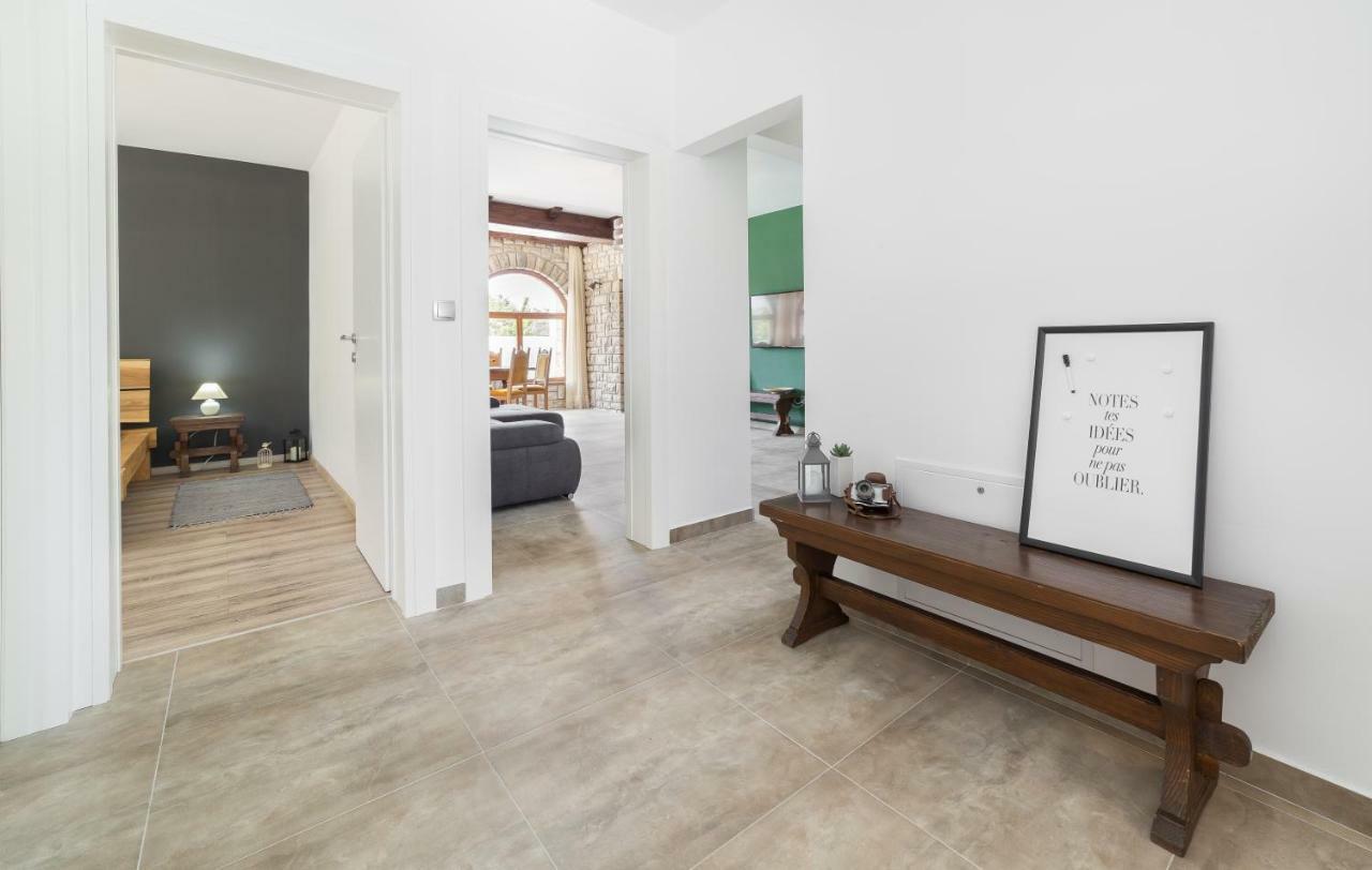 Holiday Home Oliva Водице Экстерьер фото