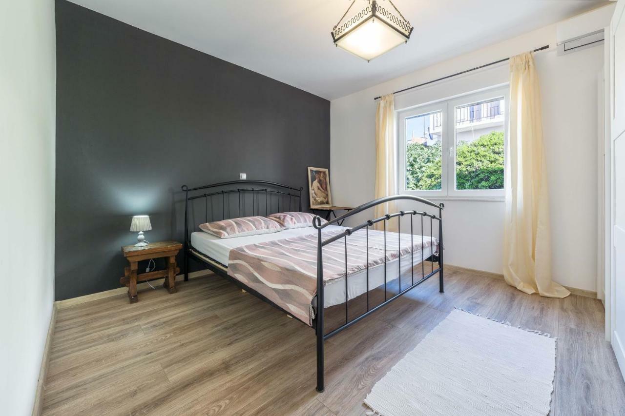 Holiday Home Oliva Водице Экстерьер фото